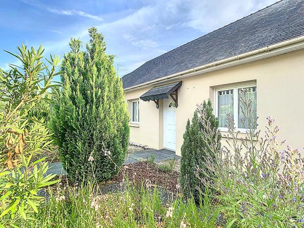 Maison familiale en plein bourg de Soucelles