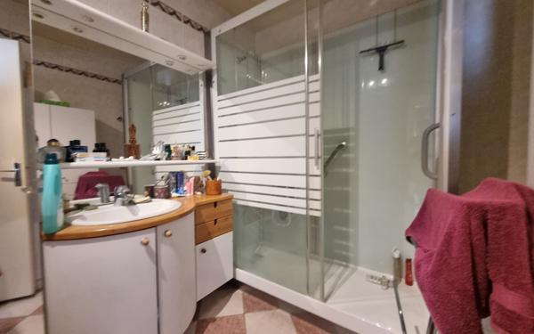 Appartement à vendre    4 pièces • 80,02 m2 Colombes