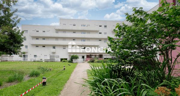 À vendre Appartement 2 pièces 41.9 m² - ÉVry-courcouronnes 91000