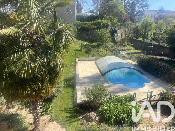 Maison à vendre 7 pièces 140 m² Montbrison