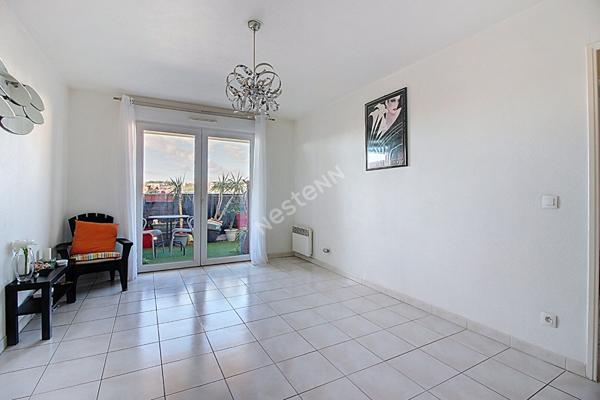 Appartement T2 de 43 m² environ avec terrasse ? Vitrolles ? Petite copropriété sécurisée