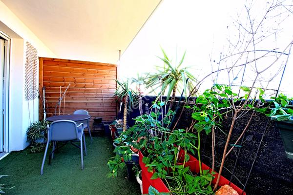 Appartement T2 de 43 m² environ avec terrasse ? Vitrolles ? Petite copropriété sécurisée