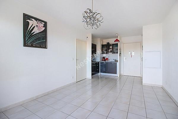 Appartement T2 de 43 m² environ avec terrasse ? Vitrolles ? Petite copropriété sécurisée