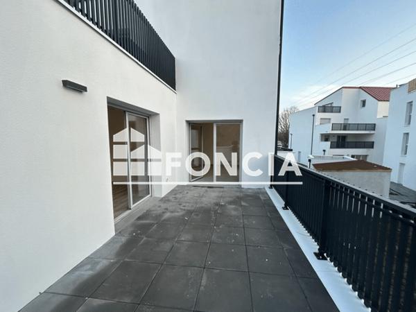Location Appartement 3 pièces 63.1 m² - ATLANTIS B08 - 28 RUE DE ROYAN La Rochelle 17000
