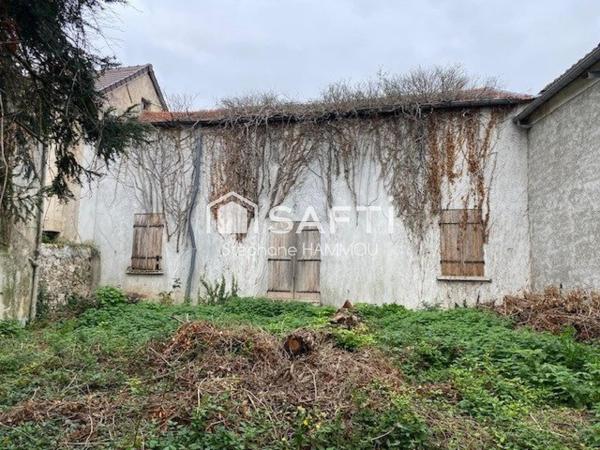 Grange à rénover pour les amateurs de travaux !