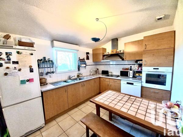 Maison traditionnelle 3 pièces de 101 m² à Jonquières-Saint-Vincent (30300)