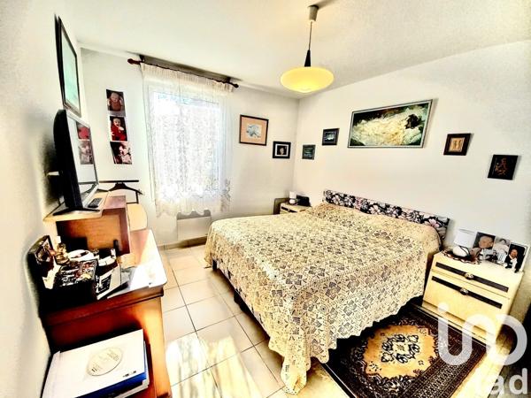 Maison traditionnelle 3 pièces de 101 m² à Jonquières-Saint-Vincent (30300)