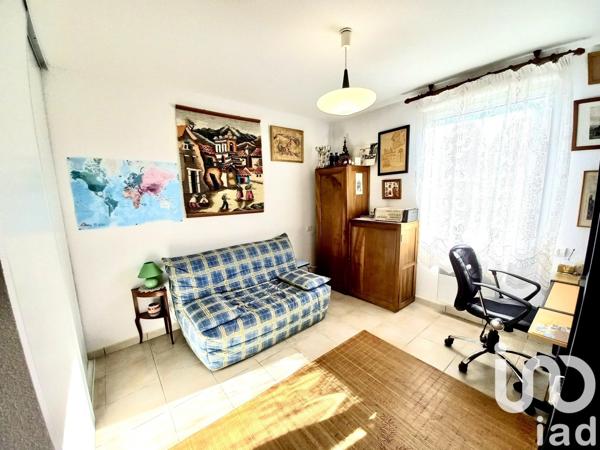 Maison traditionnelle 3 pièces de 101 m² à Jonquières-Saint-Vincent (30300)