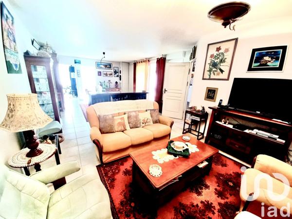 Maison traditionnelle 3 pièces de 101 m² à Jonquières-Saint-Vincent (30300)