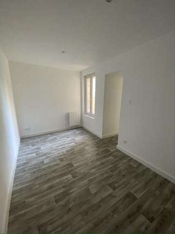 Appartement
                                                                                                                                                                                                                                                                                                                        2 pièce(s)                                                                                                                                                                                                          1 chambre(s)                                                                                                                                                                                                          35  m²