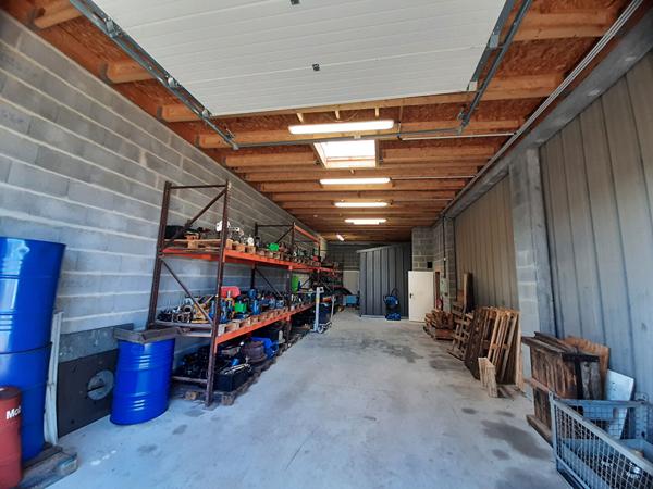 À LOUER - Local d'activité - 635 m² - Nantes Est