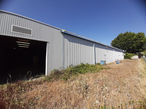 À LOUER - Local d'activité - 635 m² - Nantes Est