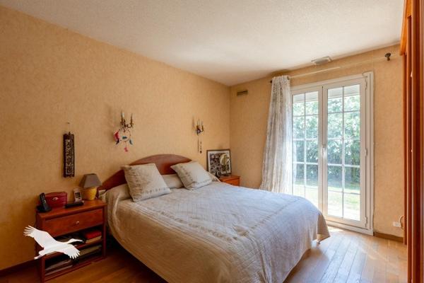 Maison 330 000 € Bruguières 4 p 150 m² DPE D