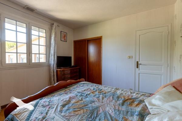 Maison 330 000 € Bruguières 4 p 150 m² DPE D