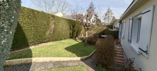 MAISON 3 CHAMBRES SUR SOUS-SOL - CHOLET