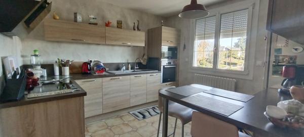 MAISON 3 CHAMBRES SUR SOUS-SOL - CHOLET