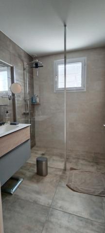 MAISON 3 CHAMBRES SUR SOUS-SOL - CHOLET