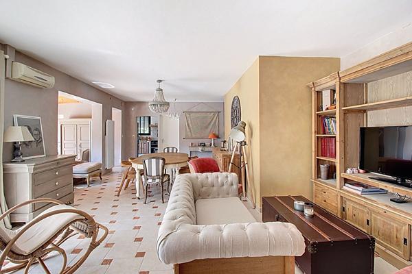 A VENDRE ! Villa Draguignan 7 pièces 160 m² sur un terrain de 5065 m² avec piscine