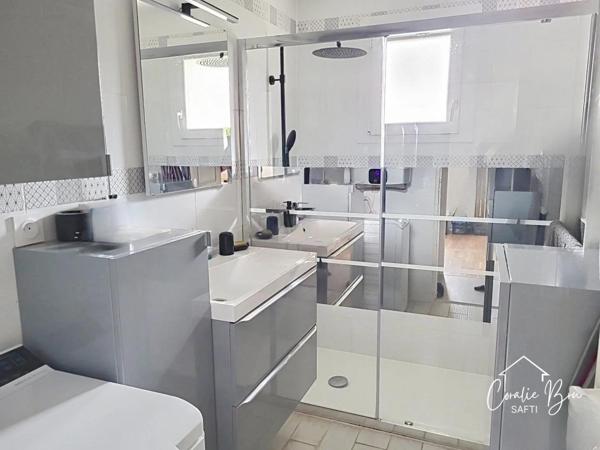 Maison 5chambres sur beau terrain clos de 1045m²