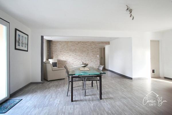 Maison 5chambres sur beau terrain clos de 1045m²