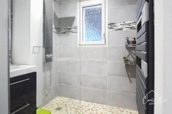 Maison 5chambres sur beau terrain clos de 1045m²