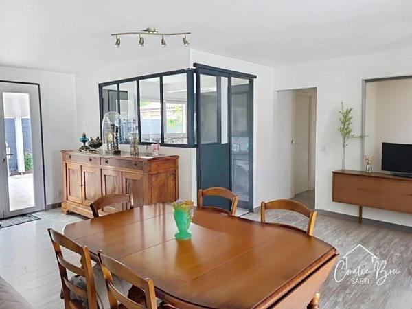 Maison 5chambres sur beau terrain clos de 1045m²