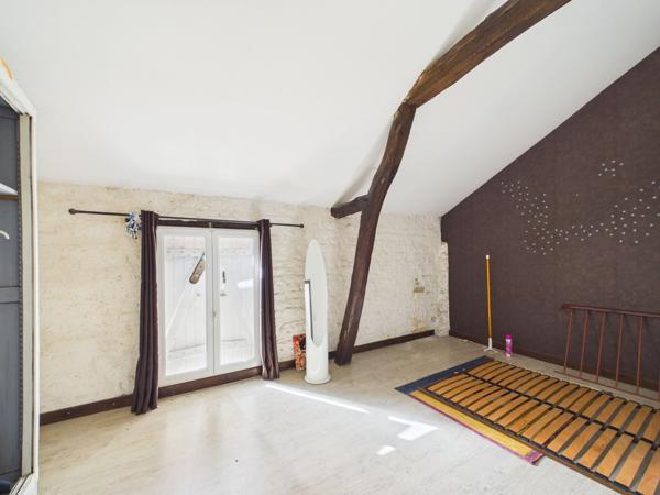 Maison
         7 pièces
        - 208 m² Exclusivité