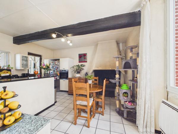 Maison
         7 pièces
        - 208 m² Exclusivité