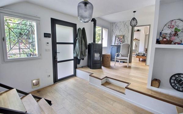 Maison à vendre    4 pièces • 132,43 m2 Allauch