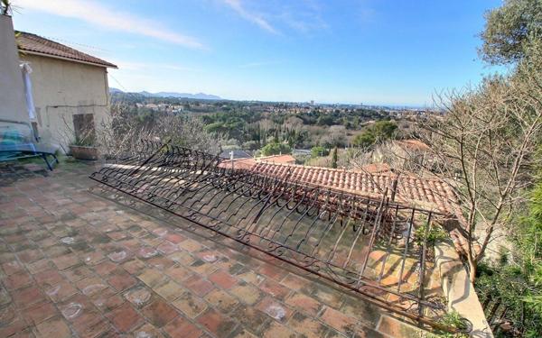 Maison à vendre    4 pièces • 132,43 m2 Allauch