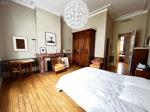 Maison de maître à vendre à Bordeaux en Gironde (33000), ref : 016/1043   
Fondaudège