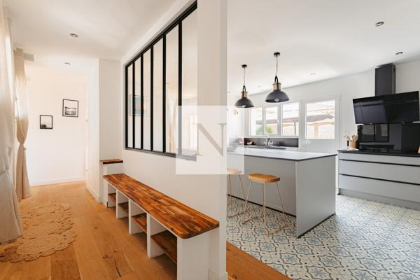 Maison contemporaine 187 m² rénovée avec piscine – Périgny