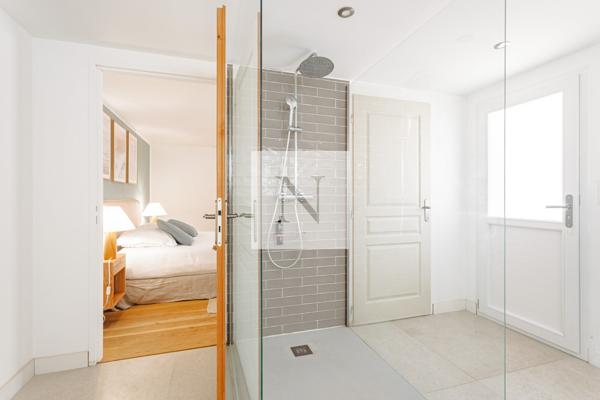 Maison contemporaine 187 m² rénovée avec piscine – Périgny