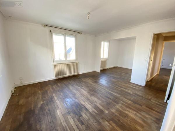 Maison à vendre à Loudéac dans les Côtes-d'Armor (22600), ref : 22110-2274