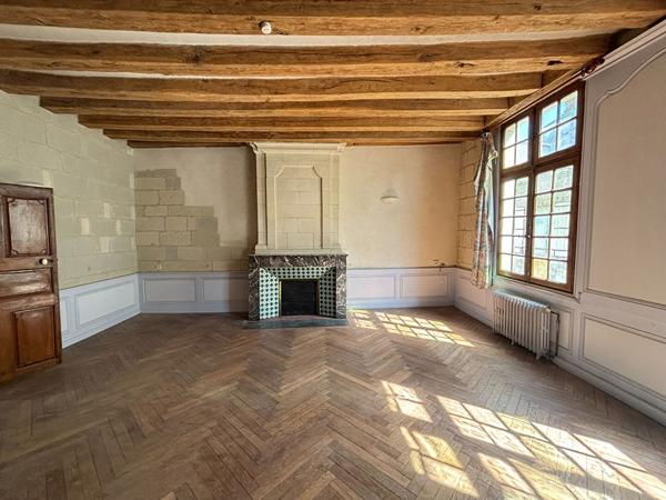 Maison de charme à fort potentiel Centre-ville de Saumur