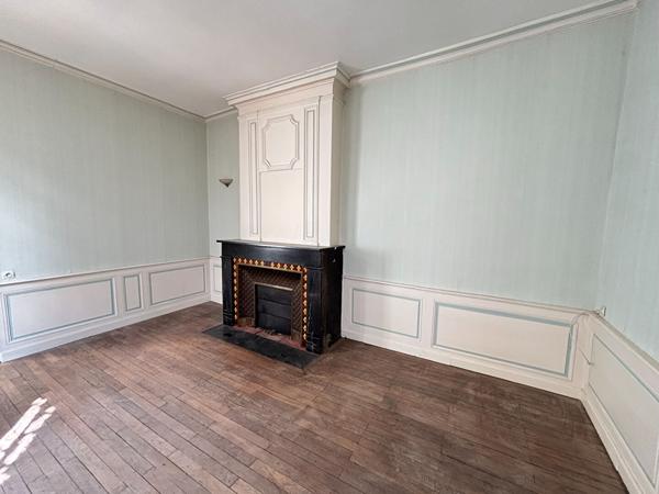 Maison de charme à fort potentiel Centre-ville de Saumur