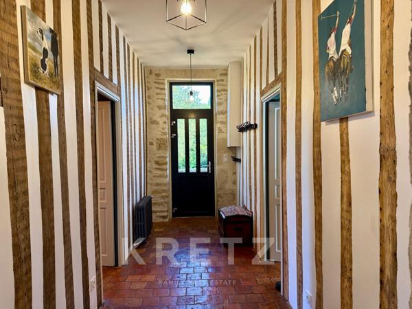 Manoir du XVe et dépendances restaurés Piscine Etang 1.9ha