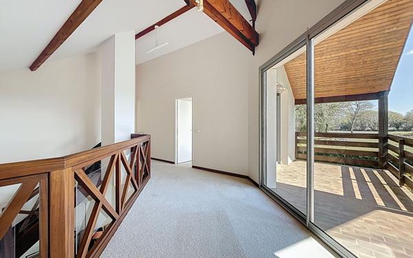 Maison à vendre    5 pièces •  Idron