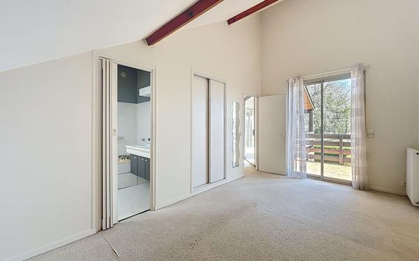 Maison à vendre    5 pièces •  Idron