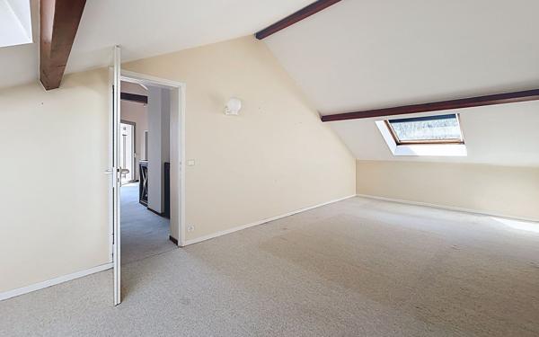 Maison à vendre    5 pièces •  Idron