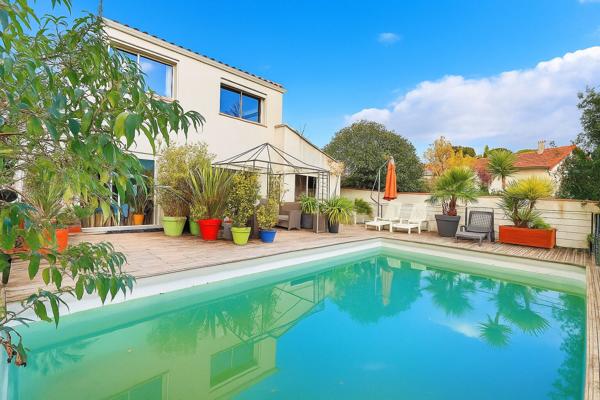 Marseiile 12-Beaumont-VILLA 122 m2 avec piscine -STUDIO INDEPENDANT 30 m2 et GARAGE 45 m2