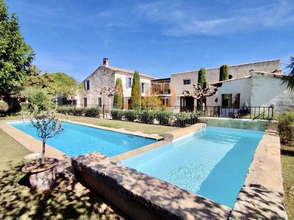 Charme - Atypique - Belle Restauration - Piscine