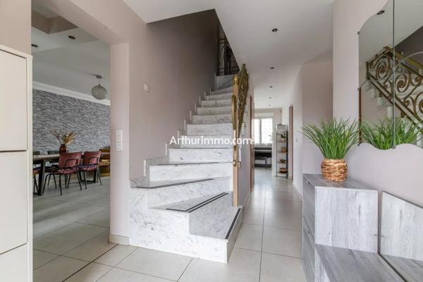 Vente Maison 7 pièces 189 m2 à Sucy-en-Brie