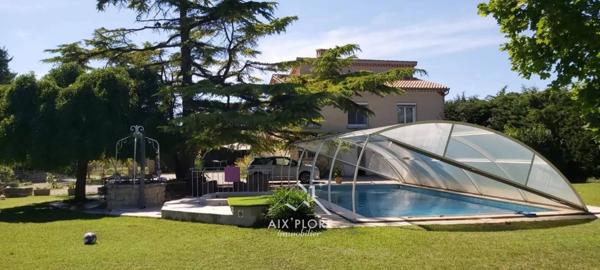 Maison provençal situé dans le hameau de Serres