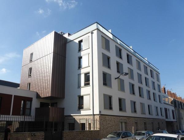 Location Parking - 10 m² (réf : 535042)