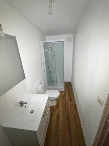 Location                                                      Appartement
                        
                     2 pièces                      42 m2                     à Lodève