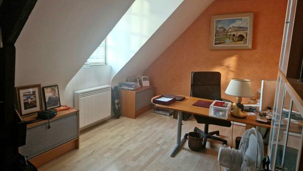 Un véritable potentiel pour cette maison avec sous-sol.