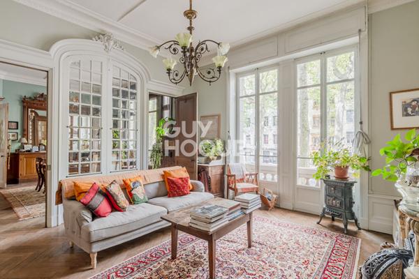 RARE À LA VENTE - T5 140m² Bourgeois Adresse d'Exception