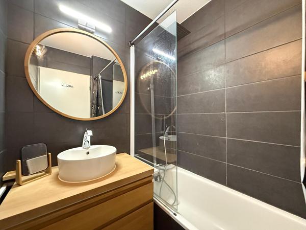 A LOUER - LA SALVETAT SAINT GILLES - Appartement T2 meublé 43 m² avec balcon et 2 places de parking - G1335-FG