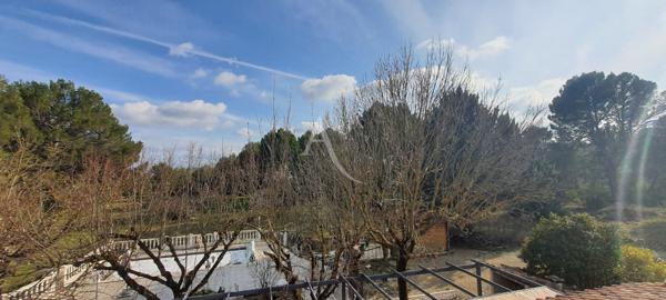 VILLA D'EXCEPTION TYPE5 AVEC PISCINE SUR TERRAIN DE 8510m² A PIERREVERT
